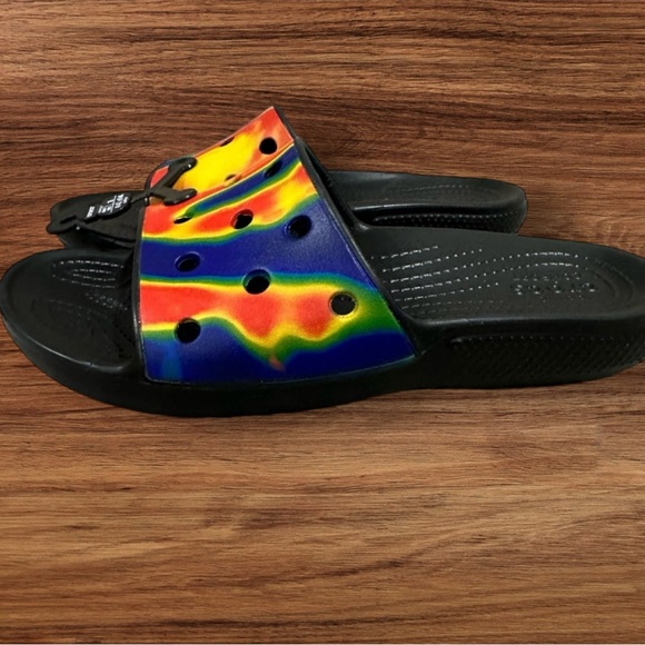 CROCS Classic Tie Dye Slides Sandals for Men Size 8 or Women Size 10. - Picture 3 of 8